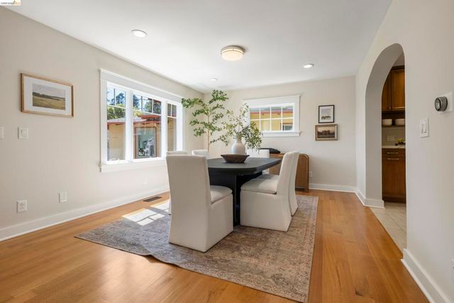 977 Regal Rd, Berkeley, CA 94708