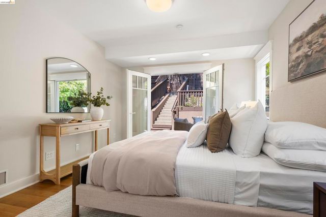 977 Regal Rd, Berkeley, CA 94708