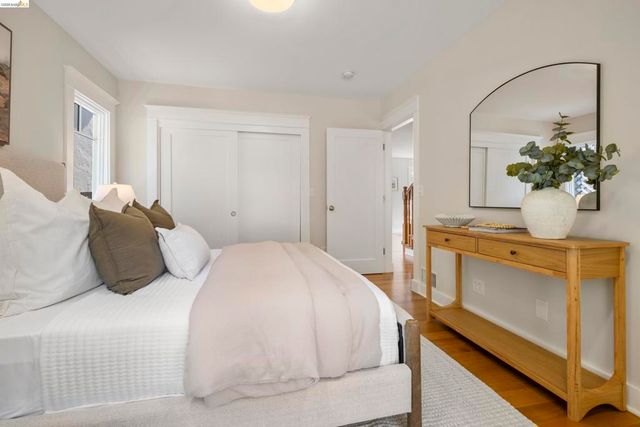 977 Regal Rd, Berkeley, CA 94708