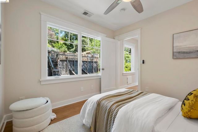977 Regal Rd, Berkeley, CA 94708