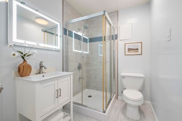 977 Regal Rd, Berkeley, CA 94708