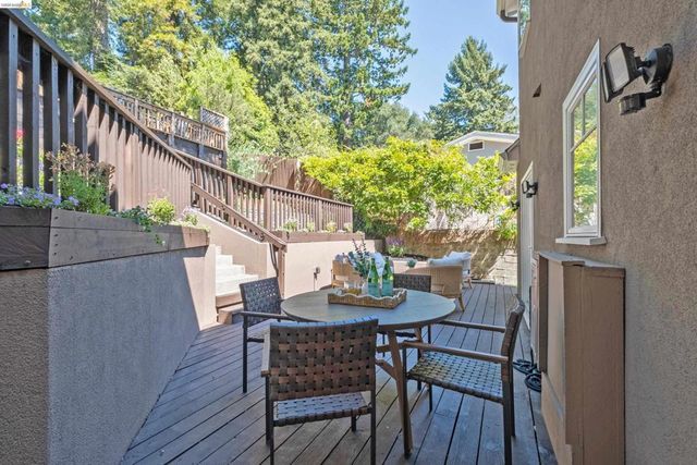 977 Regal Rd, Berkeley, CA 94708