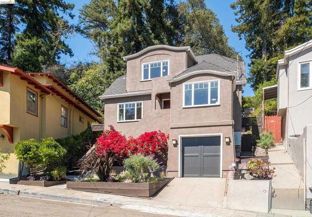977 Regal Rd, Berkeley, CA 94708