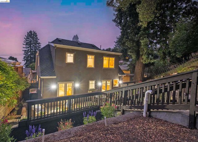977 Regal Rd, Berkeley, CA 94708