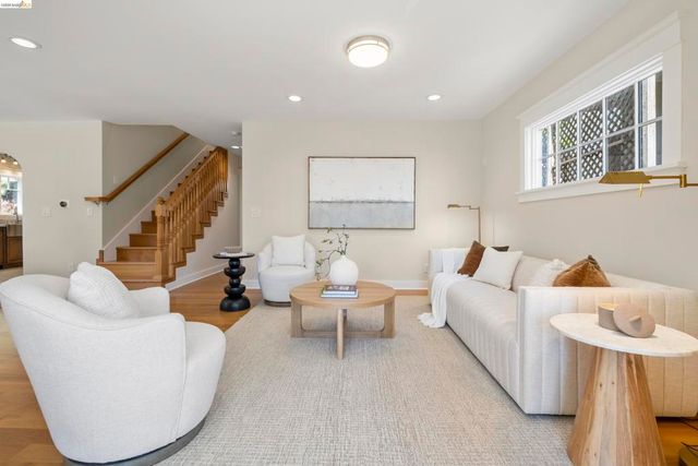 977 Regal Rd, Berkeley, CA 94708