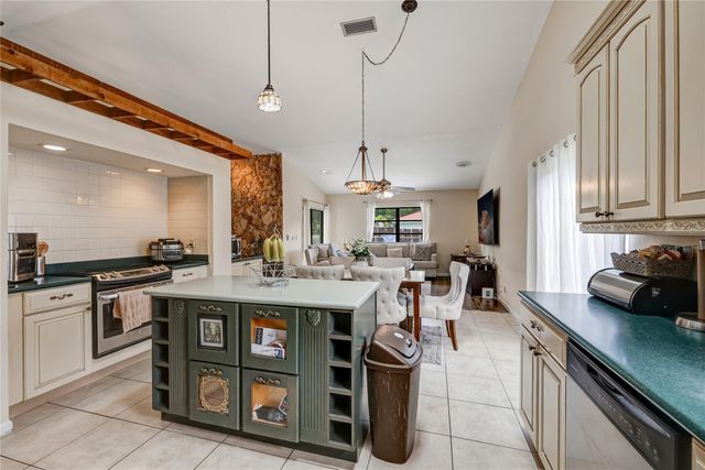 1962 NW 110th Ln, Coral Springs, FL 33071