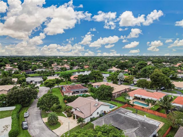 1962 NW 110th Ln, Coral Springs, FL 33071