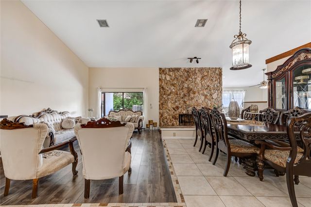 1962 NW 110th Ln, Coral Springs, FL 33071