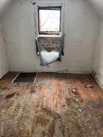 14298 Chelsea Street, Detroit, MI 48213