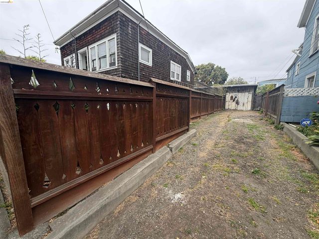 2013 9Th St, Berkeley, CA 94710