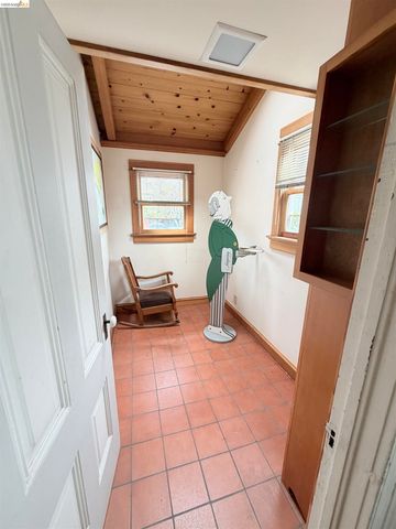 2013 9Th St, Berkeley, CA 94710