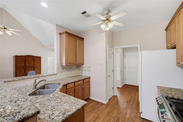 5381 Glenbrooke Trail, Dunwoody, GA 30338