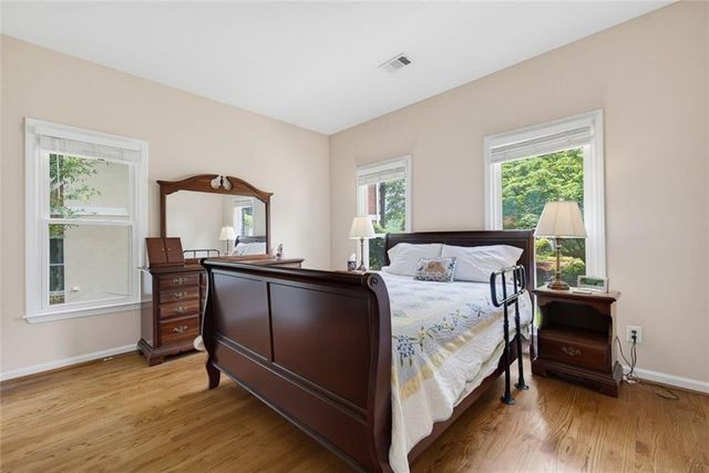 5381 Glenbrooke Trail, Dunwoody, GA 30338