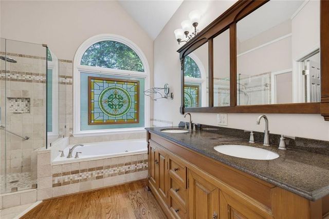 5381 Glenbrooke Trail, Dunwoody, GA 30338