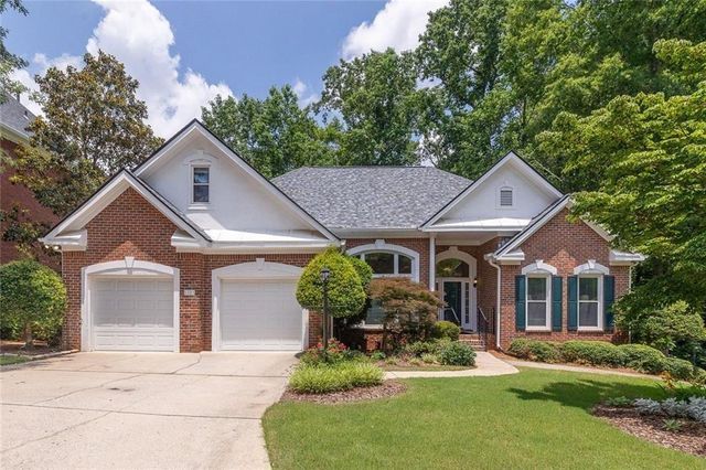 5381 Glenbrooke Trail, Dunwoody, GA 30338