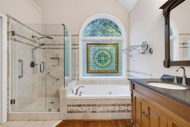 5381 Glenbrooke Trail, Dunwoody, GA 30338