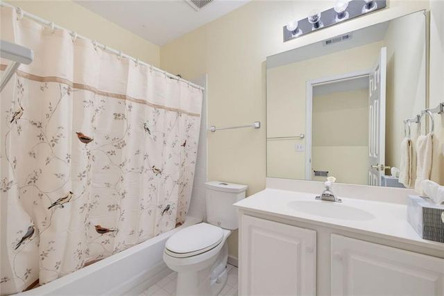 5381 Glenbrooke Trail, Dunwoody, GA 30338