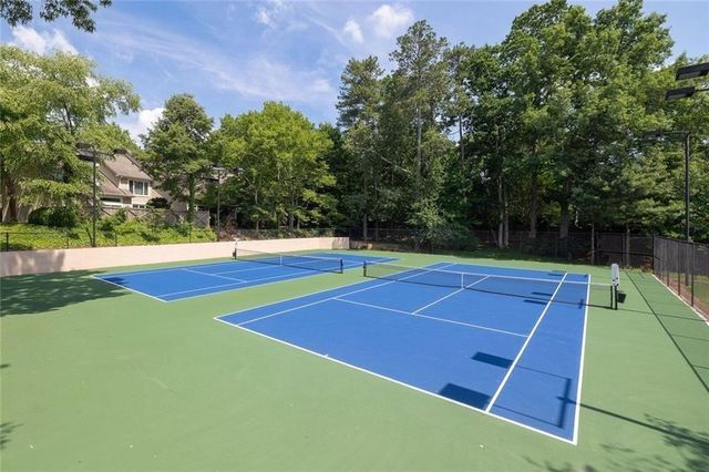 5381 Glenbrooke Trail, Dunwoody, GA 30338