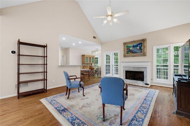 5381 Glenbrooke Trail, Dunwoody, GA 30338