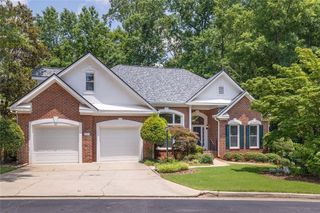 5381 Glenbrooke Trail, Dunwoody, GA 30338