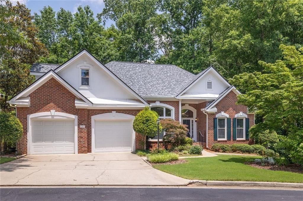 5381 Glenbrooke Trail, Dunwoody, GA 30338