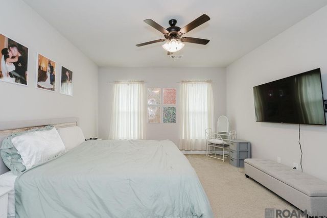 1875 Pineglen Dr, St Gabriel, LA 70776