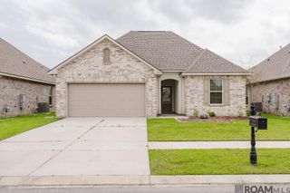 1875 Pineglen Dr, St Gabriel, LA 70776