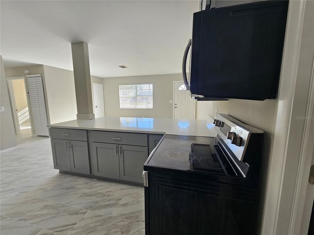 1621 17TH STREET E, Bradenton, FL 34208