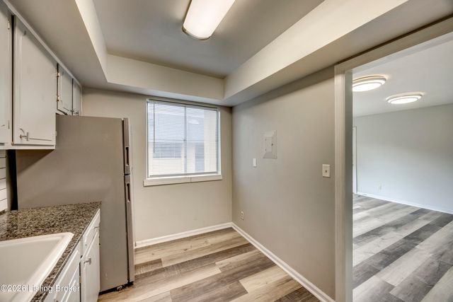 2505 Brownsboro Rd APT D5, Louisville, KY 40206