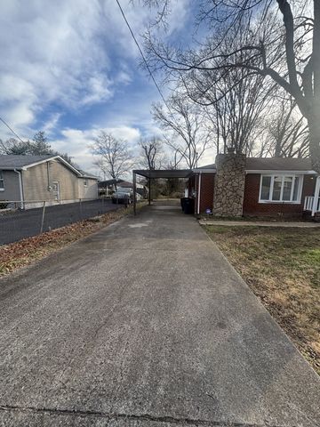 4010 Tucker Rd, Nashville, TN 37218