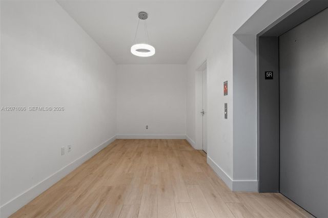 16385 Biscayne Boulevard 521, North Miami Beach, FL 33160