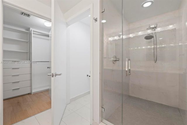 16385 Biscayne Boulevard 521, North Miami Beach, FL 33160