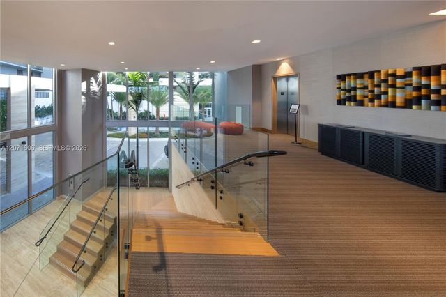 16385 Biscayne Boulevard 521, North Miami Beach, FL 33160