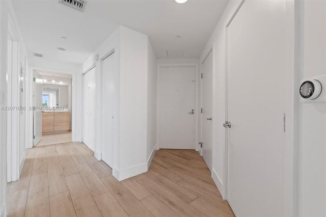 16385 Biscayne Boulevard 521, North Miami Beach, FL 33160