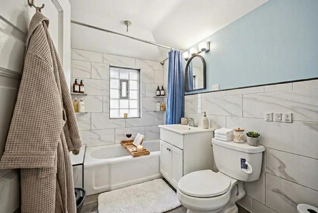 308 Washington Avenue, Highwood, IL 60040