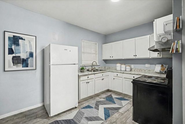 308 Washington Avenue, Highwood, IL 60040