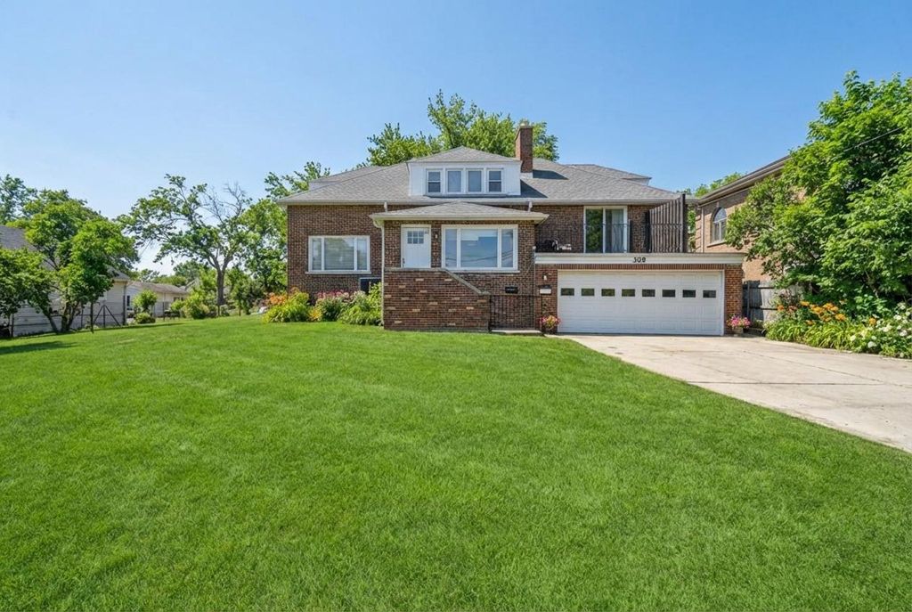 308 Washington Avenue, Highwood, IL 60040