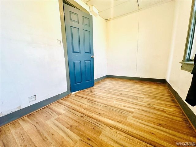 31 Earl Place, Buffalo, NY 14211