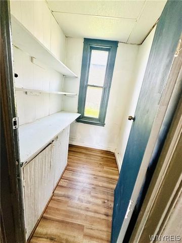 31 Earl Place, Buffalo, NY 14211