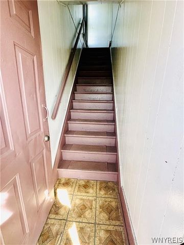 31 Earl Place, Buffalo, NY 14211