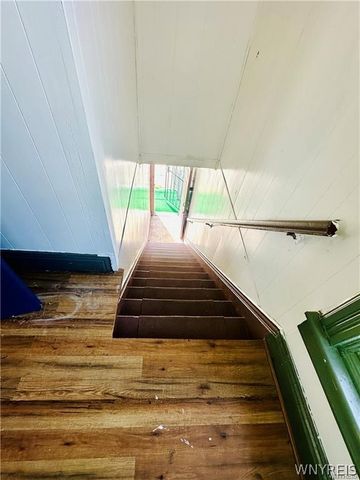31 Earl Place, Buffalo, NY 14211