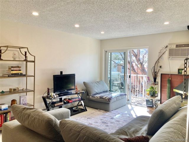 501 Golden Circle 303, Golden, CO 80401