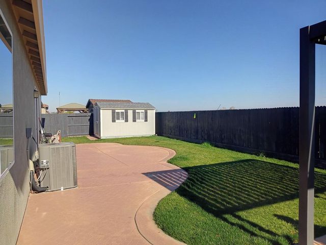 2182 River Willow Ave, Manteca, CA 95337