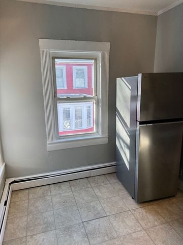 286 South Main Street 10, Haverhill, MA 01835