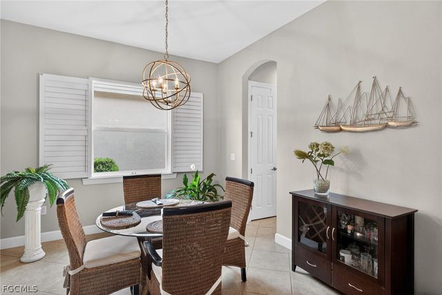 5709 Calmar Breeze LN, Fort Myers, FL 33908