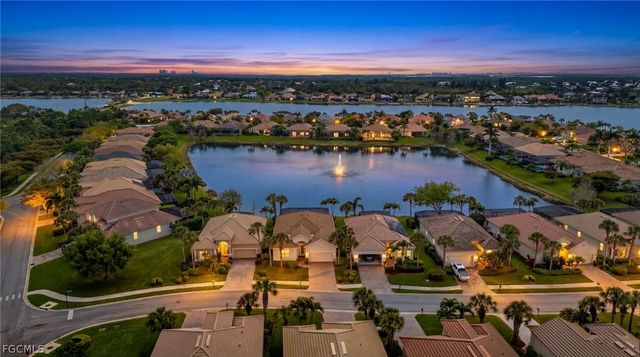 5709 Calmar Breeze LN, Fort Myers, FL 33908