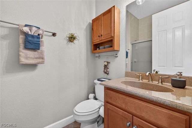 5709 Calmar Breeze LN, Fort Myers, FL 33908