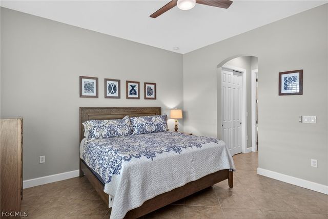 5709 Calmar Breeze LN, Fort Myers, FL 33908