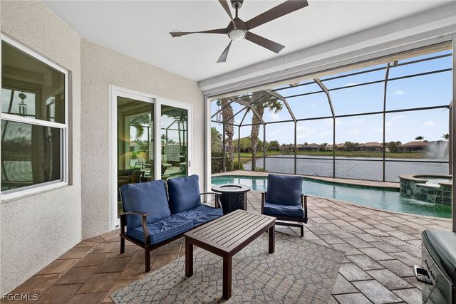 5709 Calmar Breeze LN, Fort Myers, FL 33908