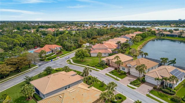 5709 Calmar Breeze LN, Fort Myers, FL 33908